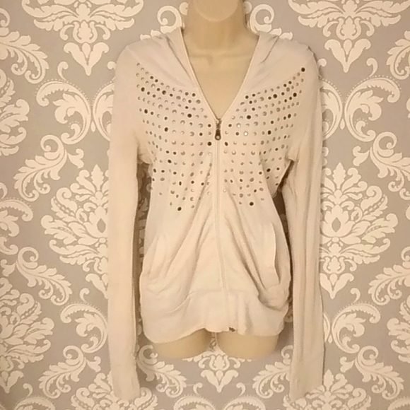 Studded, White, Long-Sleeved T - Picture 1 of 4